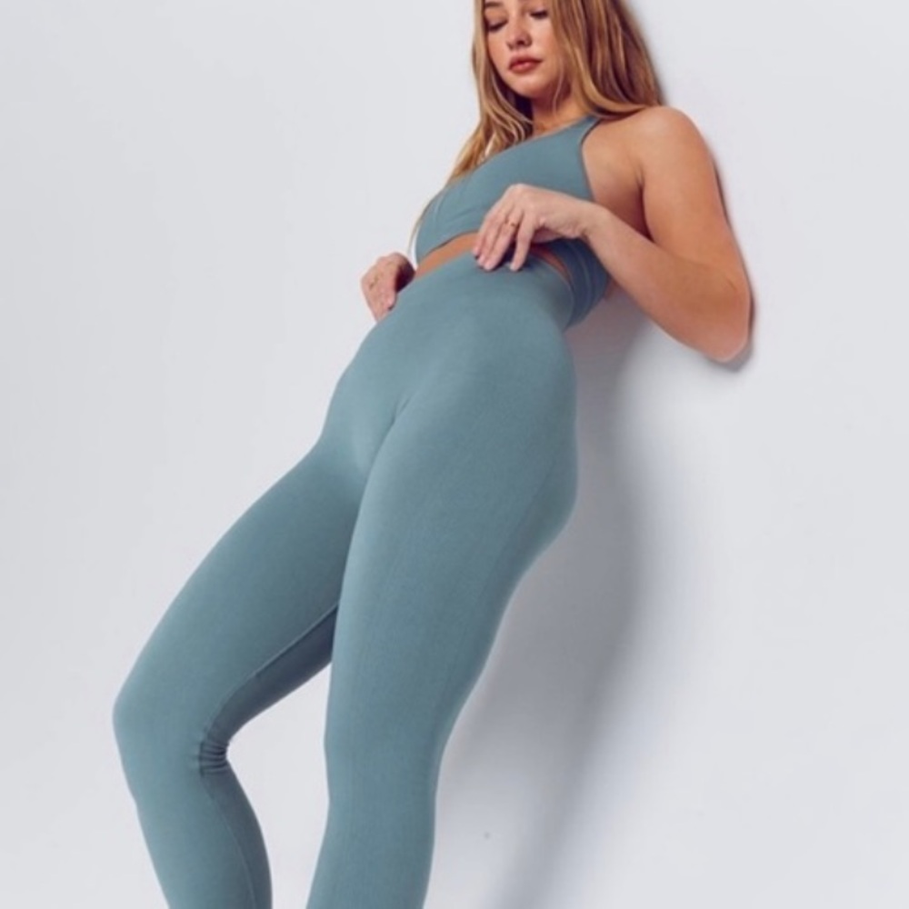 SET Active X Madelyn Cline (Limited Edition)